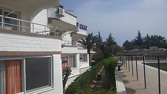 Altinkum Tatil Koyu
