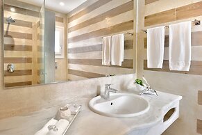 Jenny's Summer Houses