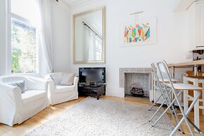 Philbeach Balcony- 2bed flat in Earls Ct