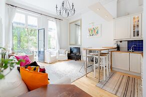 Philbeach Balcony- 2bed flat in Earls Ct