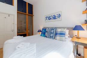 Philbeach Balcony- 2bed flat in Earls Ct