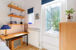 Philbeach Balcony- 2bed flat in Earls Ct