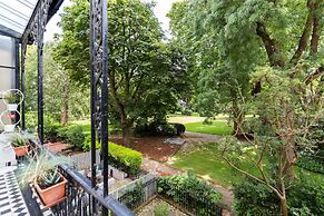 Philbeach Balcony- 2bed flat in Earls Ct