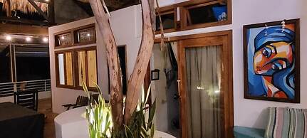 Casa Sirena Surf Lodge