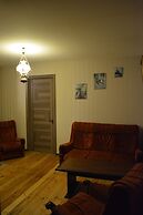 Dachi Inn