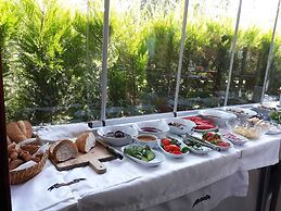 Leontopolis Apart Hotel