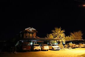 Leontopolis Apart Hotel