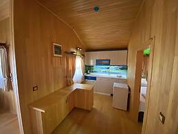 Leontopolis Apart Hotel