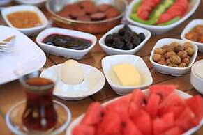 Leontopolis Apart Hotel