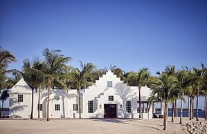 Isla Bella Beach Resort & Spa