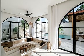 Mahi Mahi Villa & Suites