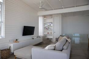 Mahi Mahi Villa & Suites