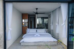 Mahi Mahi Villa & Suites