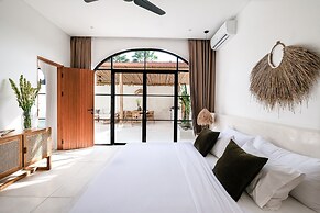 Mahi Mahi Villa & Suites