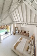 Mahi Mahi Villa & Suites