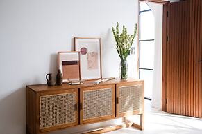 Mahi Mahi Villa & Suites