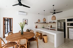 Mahi Mahi Villa & Suites