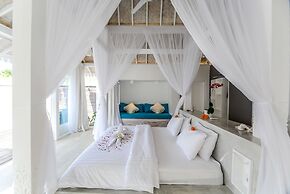 Mahi Mahi Villa & Suites