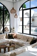 Mahi Mahi Villa & Suites