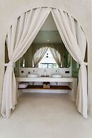 Mahi Mahi Villa & Suites