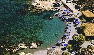 Grande Blue Suites with private bay