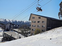 Alpine View Apartments