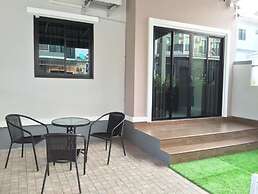 Baan Pleon View by Ratcharin