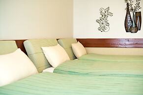 Auberge Bonne Chere Raout