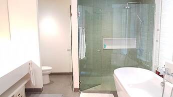 Pranaluxe Pool Villa Holiday Home