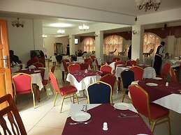 Skynest Country Hotel