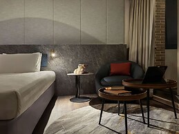Metro Hotel - Howard Group