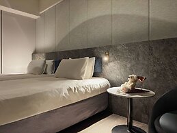 Metro Hotel - Howard Group