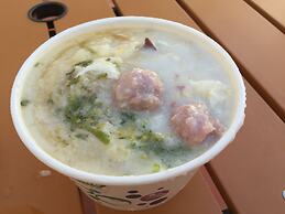 Longmen Inn Bed and Breakfast