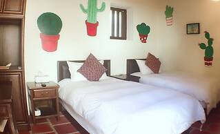 Longmen Inn Bed and Breakfast