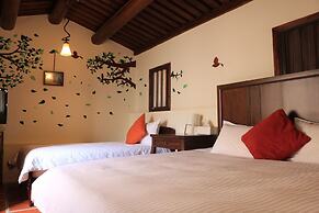 Longmen Inn Bed and Breakfast