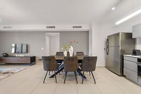 The Haneviim Court - Isrentals