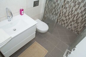 The Haneviim Court - Isrentals