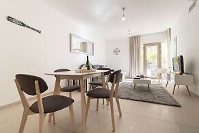 The Haneviim Court - Isrentals