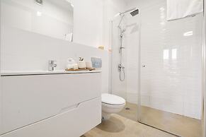 The Haneviim Court - Isrentals