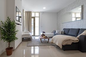 The Haneviim Court - Isrentals