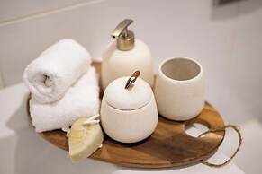 The Haneviim Court - Isrentals