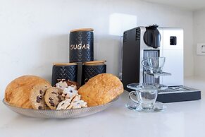 The Haneviim Court - Isrentals