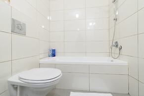 The Haneviim Court - Isrentals