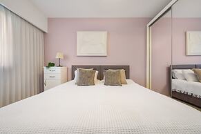 The Haneviim Court - Isrentals