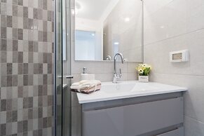 The Haneviim Court - Isrentals