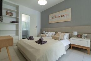 The Haneviim Court - Isrentals