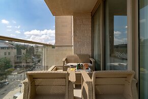 The Haneviim Court - Isrentals