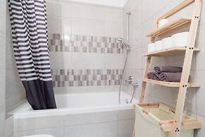 The Haneviim Court - Isrentals