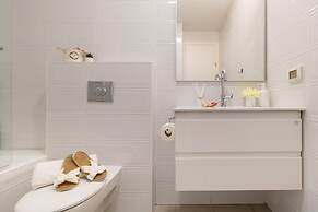 The Haneviim Court - Isrentals