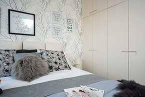 The Haneviim Court - Isrentals